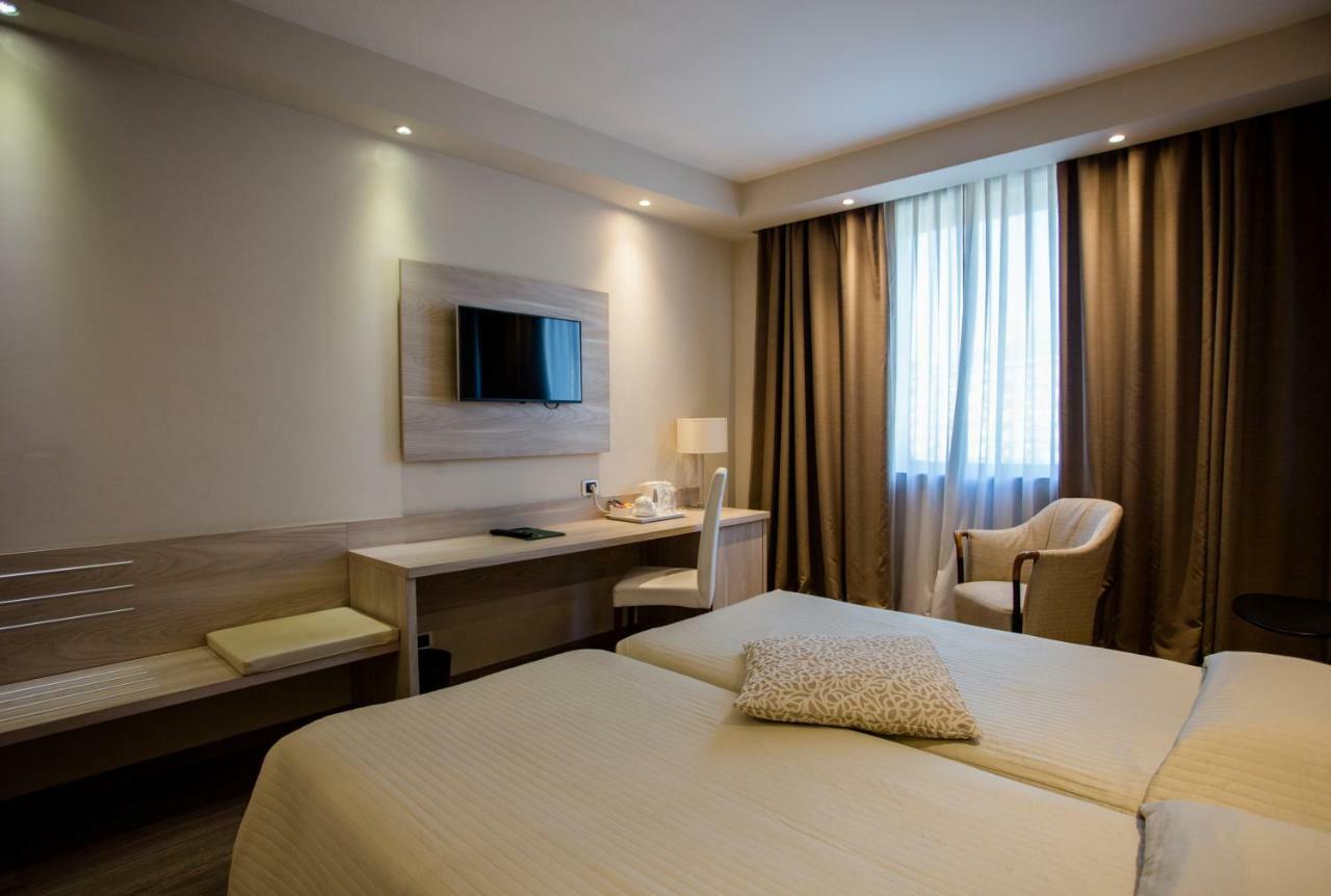 Hostellerie Du Cheval Blanc อาออสตา ภายนอก รูปภาพ