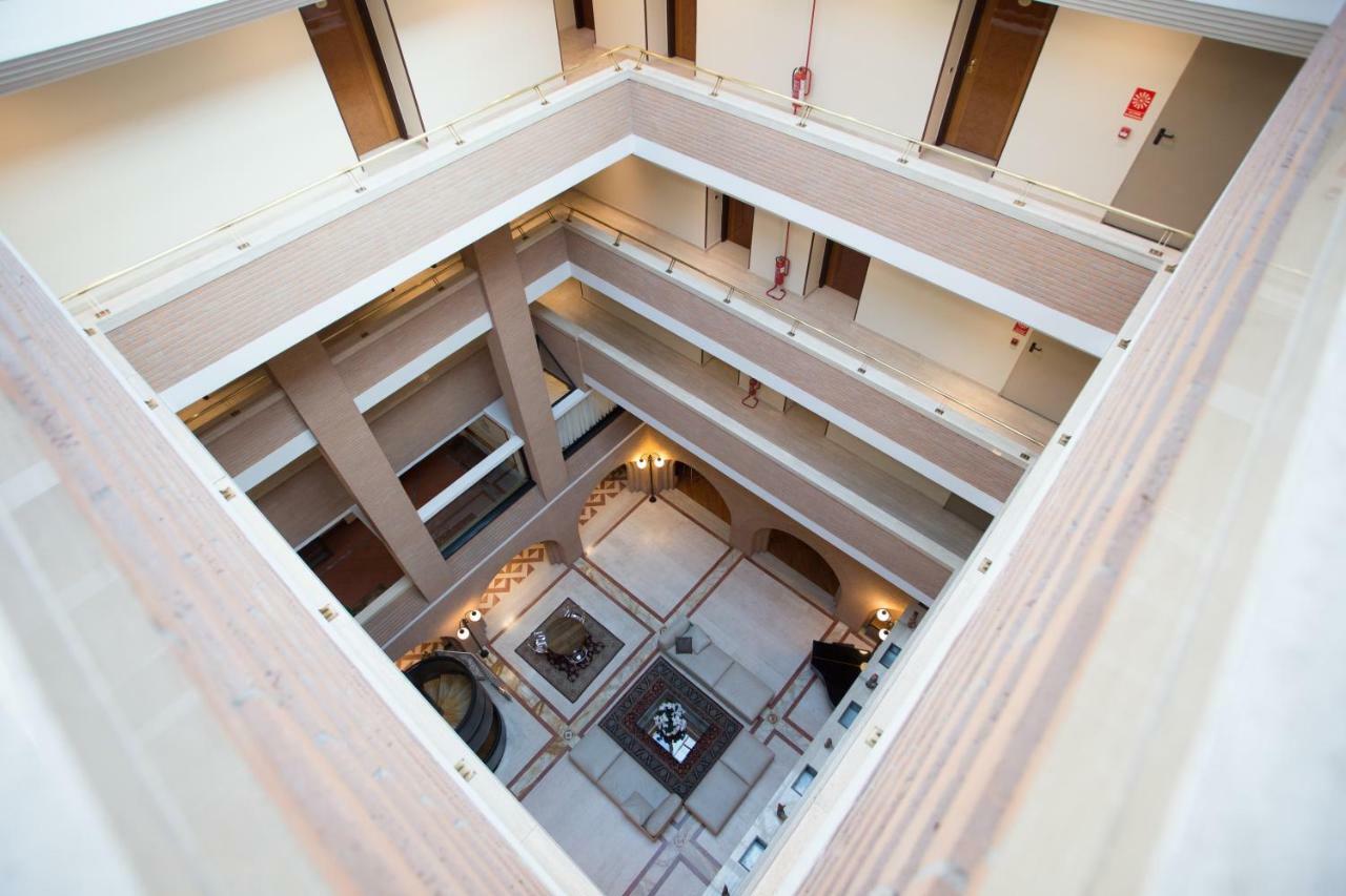 Hostellerie Du Cheval Blanc อาออสตา ภายนอก รูปภาพ