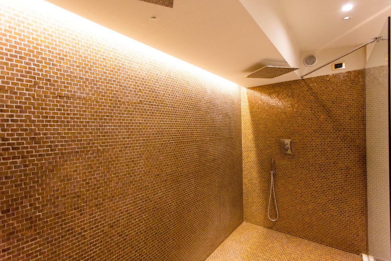 Hostellerie Du Cheval Blanc อาออสตา ภายนอก รูปภาพ